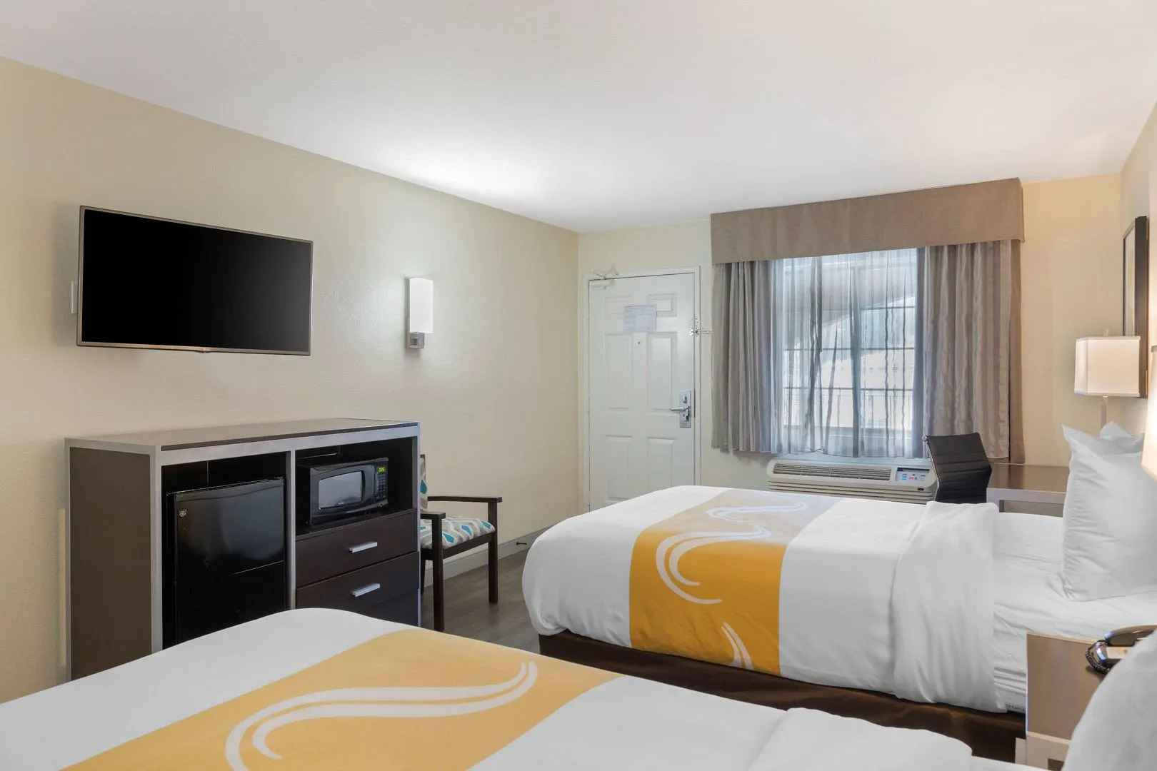 Quality Inn & Suites Camarillo - Oxnard