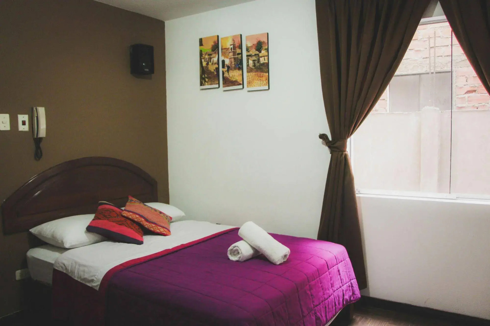 Tupac Hostel - Lima Airport