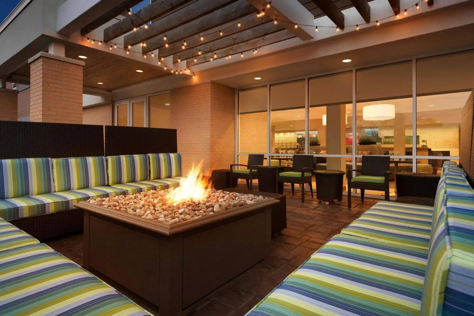 Home2 Suites By Hilton Milwaukee Brookfield
