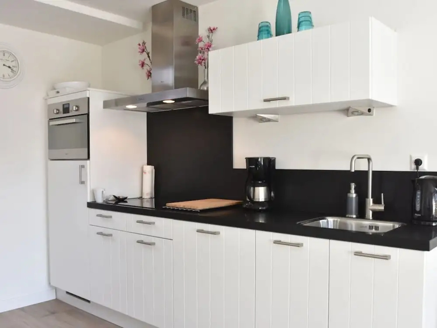 Stunning Holiday Home in Bergen aan Zee Near Beach