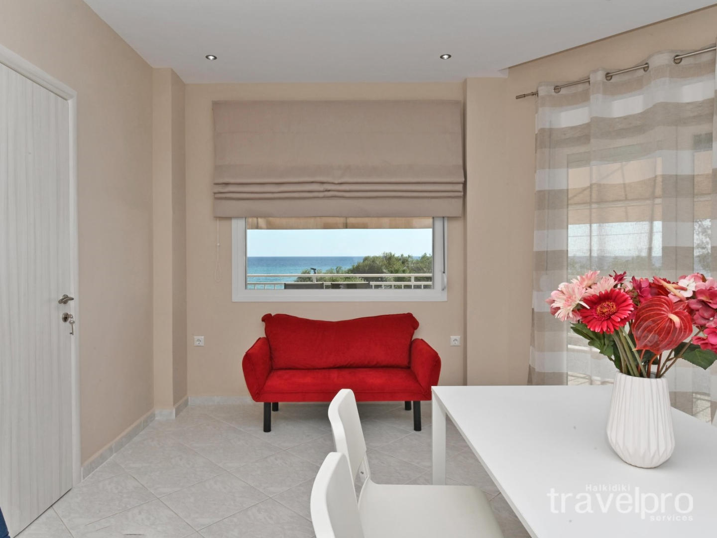 Sabbia Seafront Apartment  2 by TravelPro Serv...