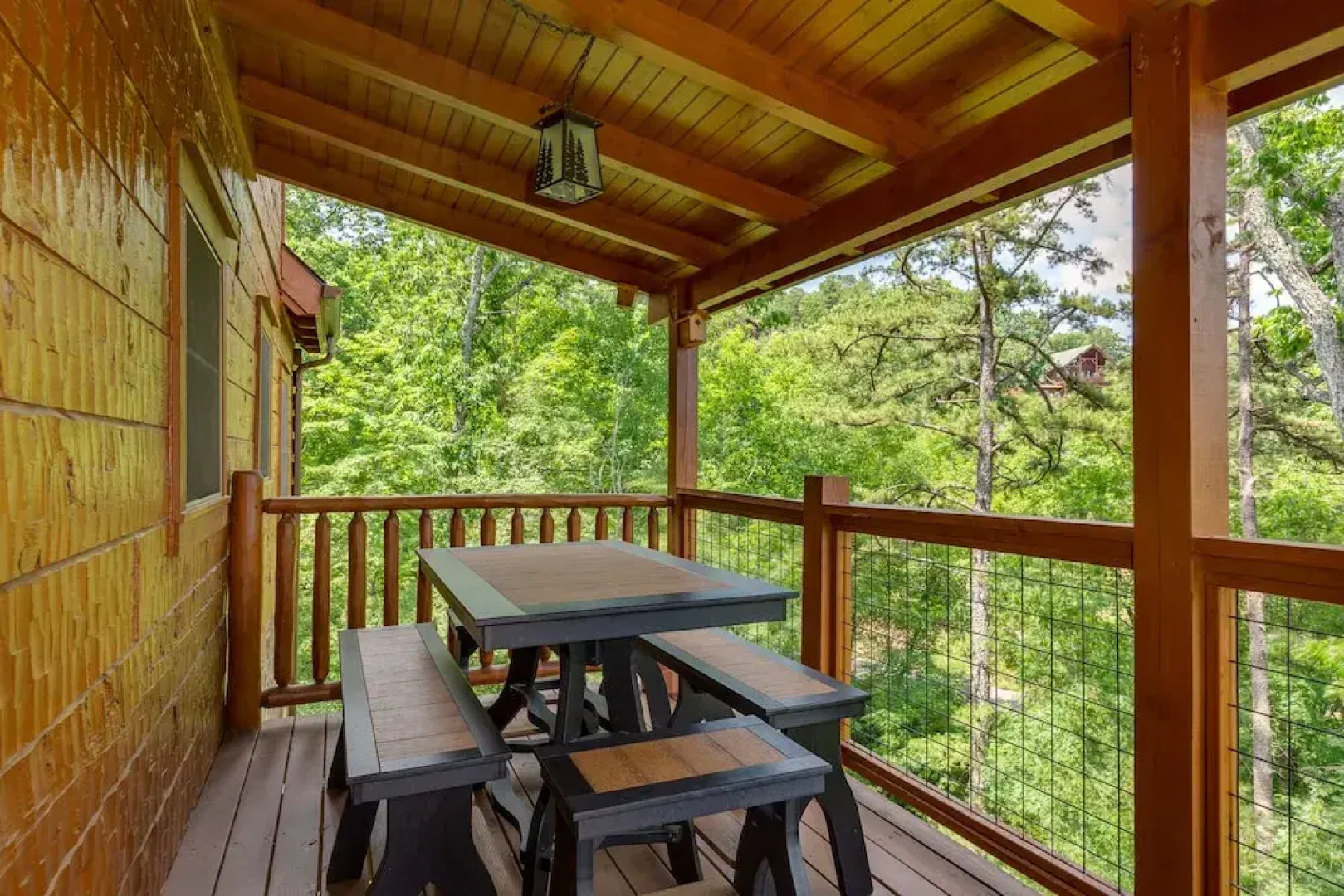 Clear Blue Morning - Three Bedroom Cabin