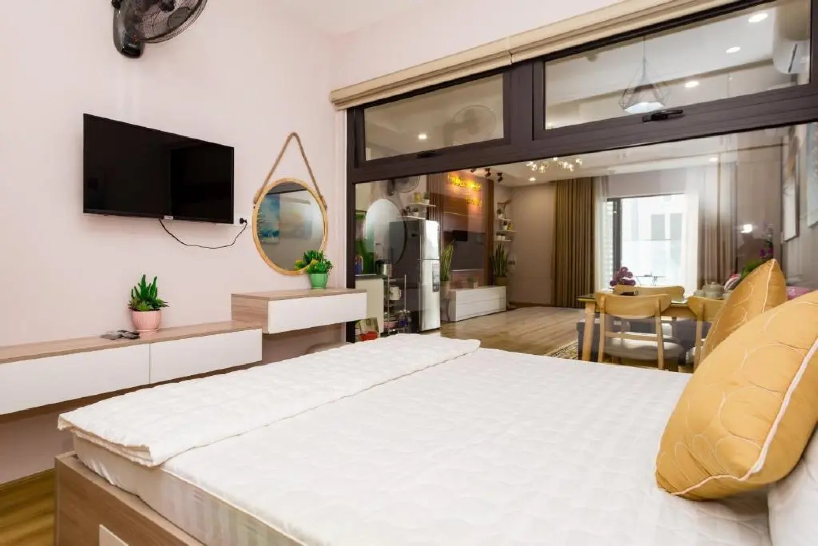 Căn hộ TMS Pullman cao cấp Studio có ban công view biển - Golden Wave Homestay