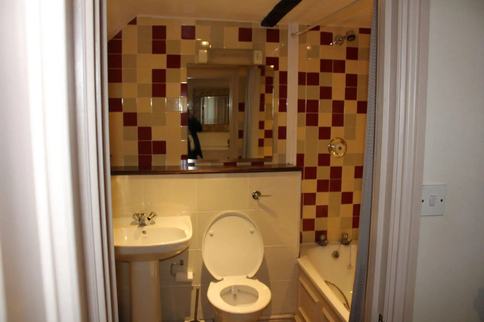 The Whyte Harte Hotel - Inn