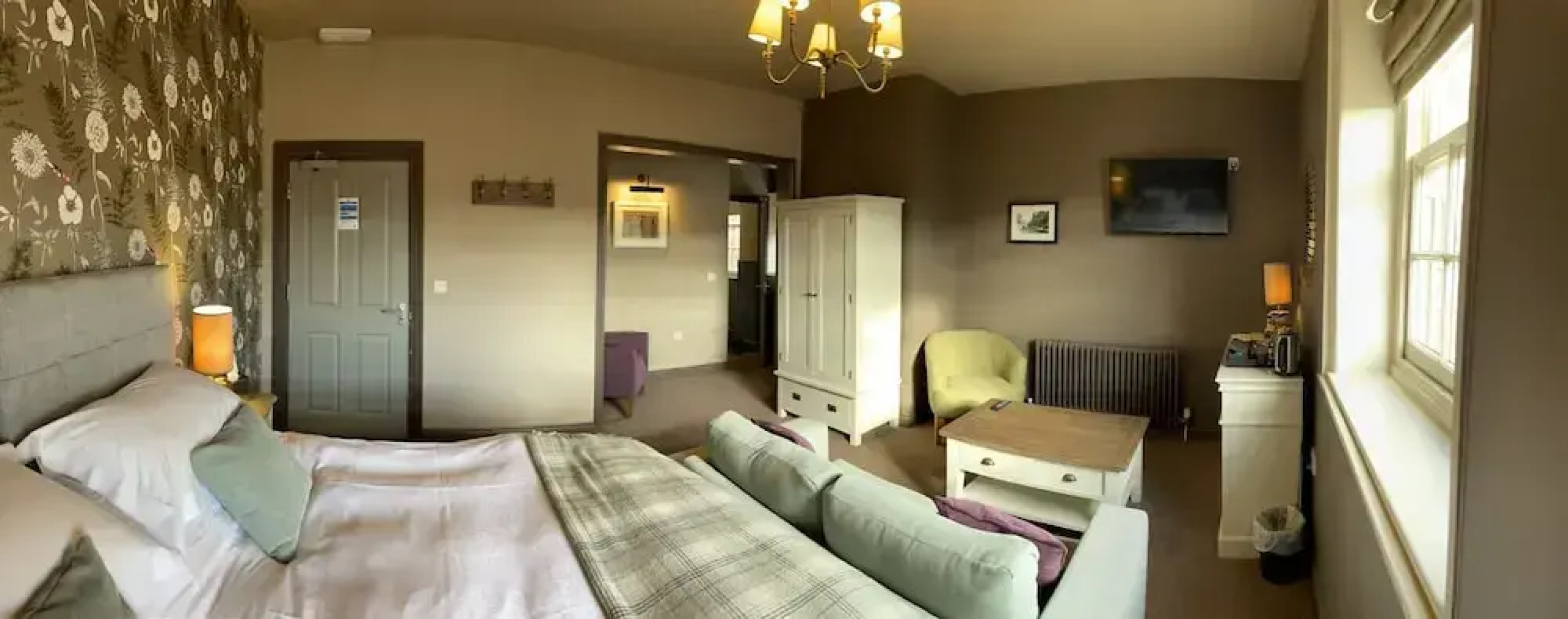 The Plume of Feathers