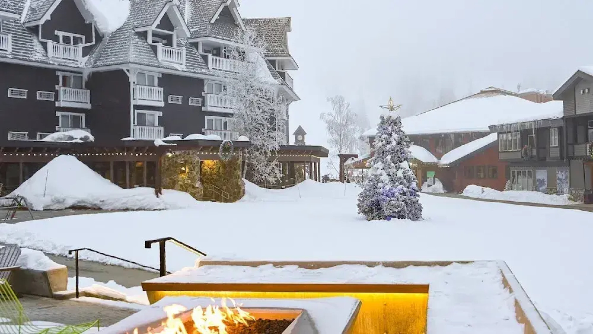 Schweitzer Mountain Resort Selkirk Lodge