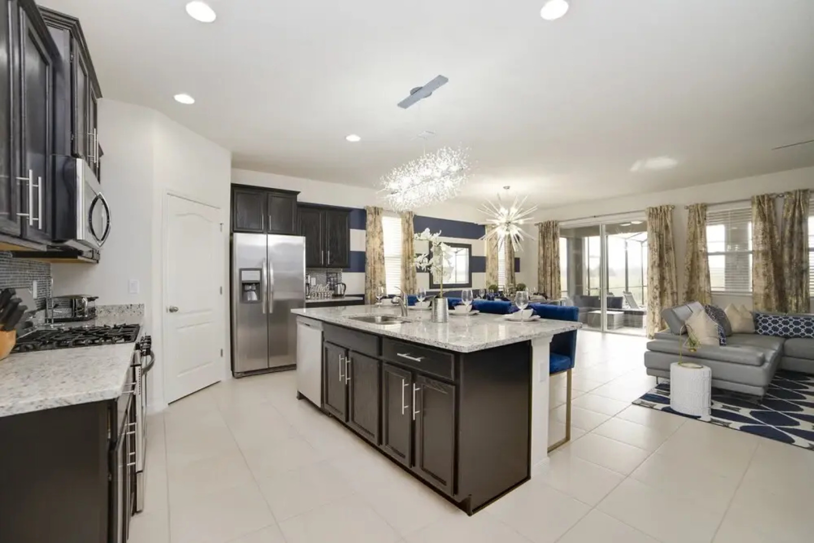 Oakview Villa Solterra Resort 4