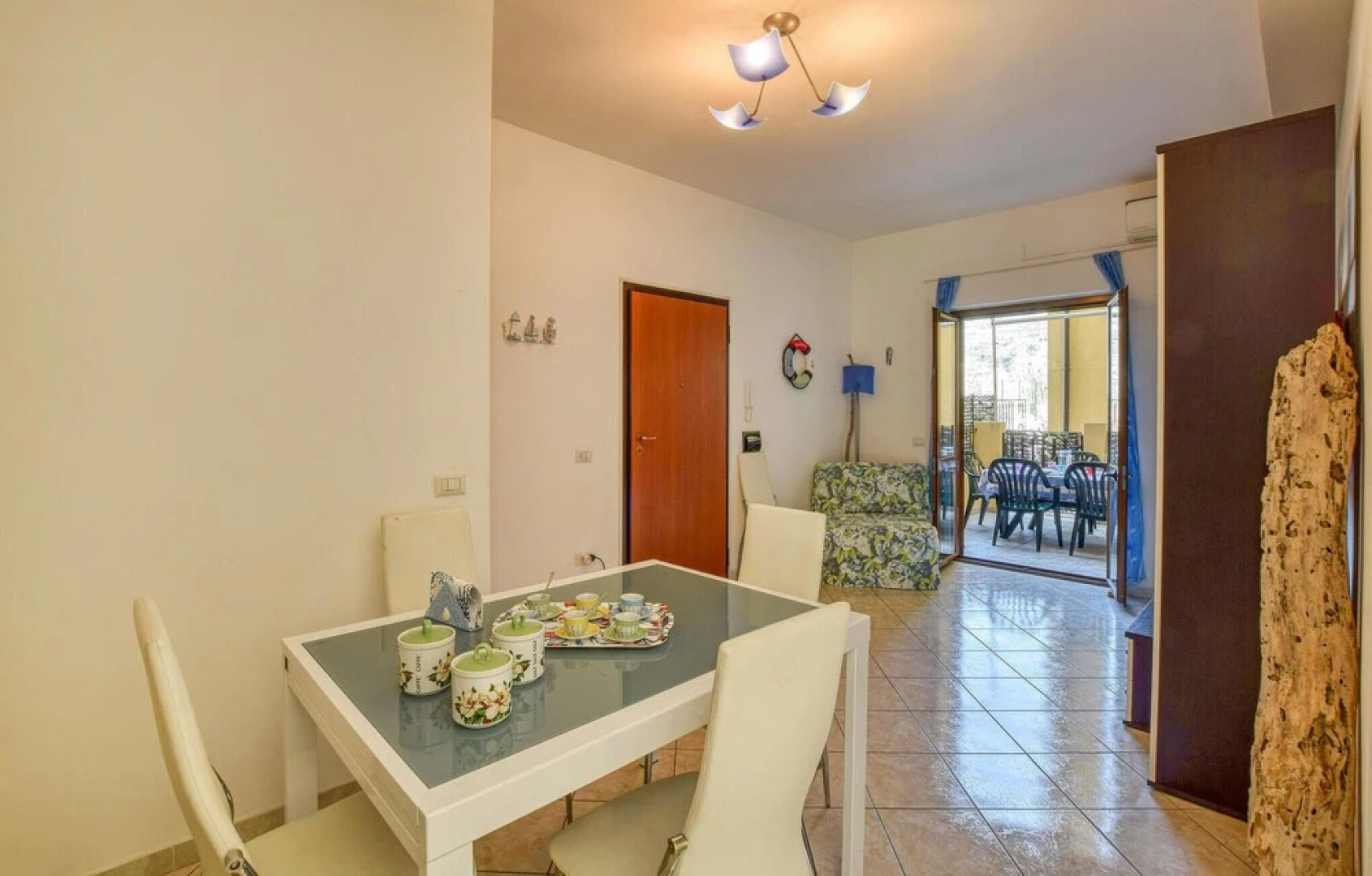 Beautiful Apartment in Nocera Terinese With Wifi and 2 Bedrooms