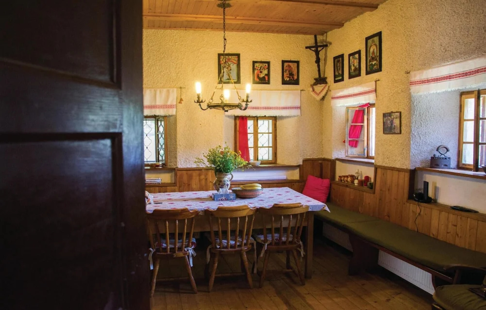 Amazing Home in Vrhnika With Wifi and 2 Bedrooms