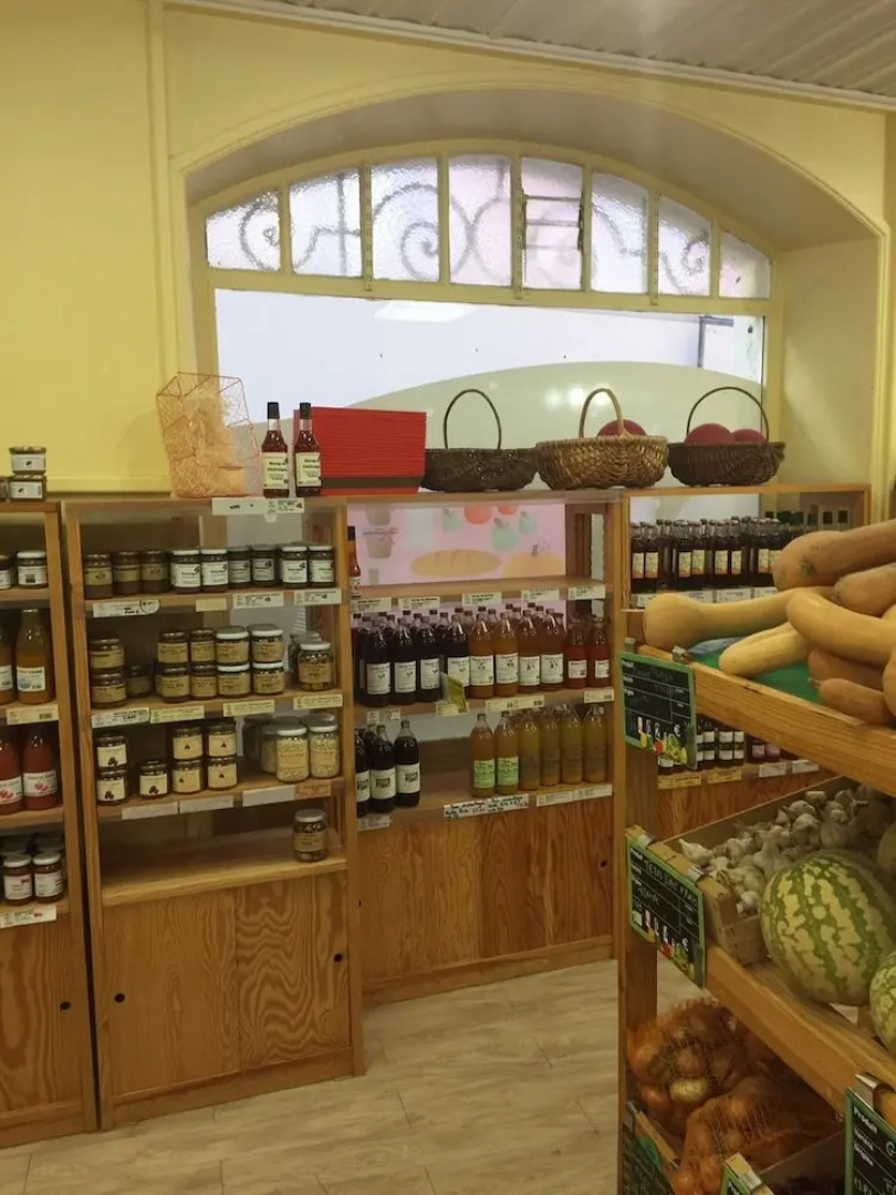 House With 4 Bedrooms in Saint-priest, With Enclosed Garden and Wifi