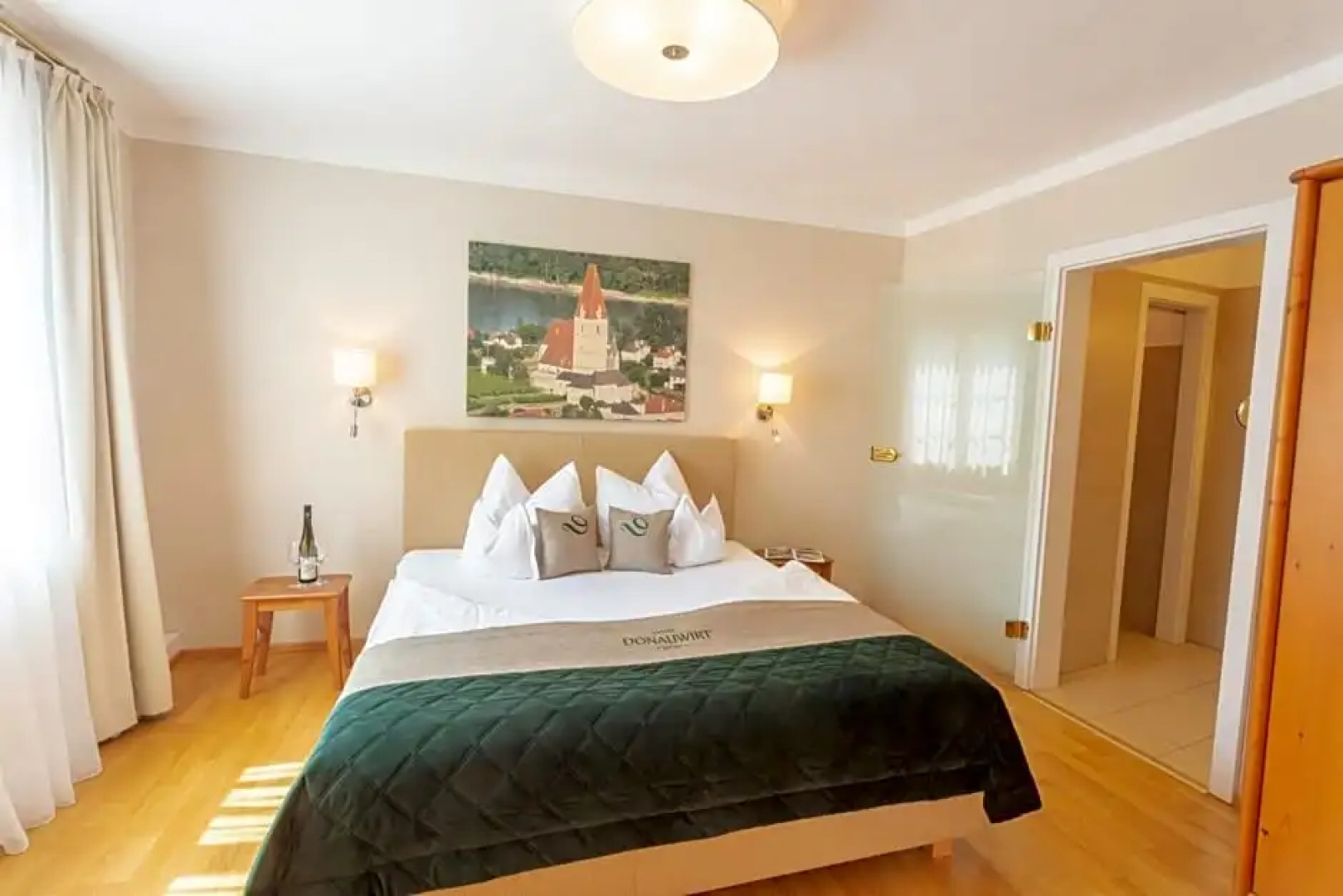 Donauwirt Hotel - Restaurant