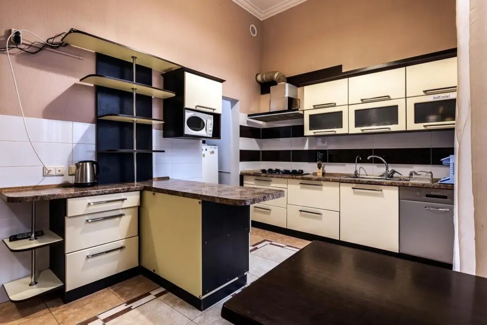 Leosphere Hostel