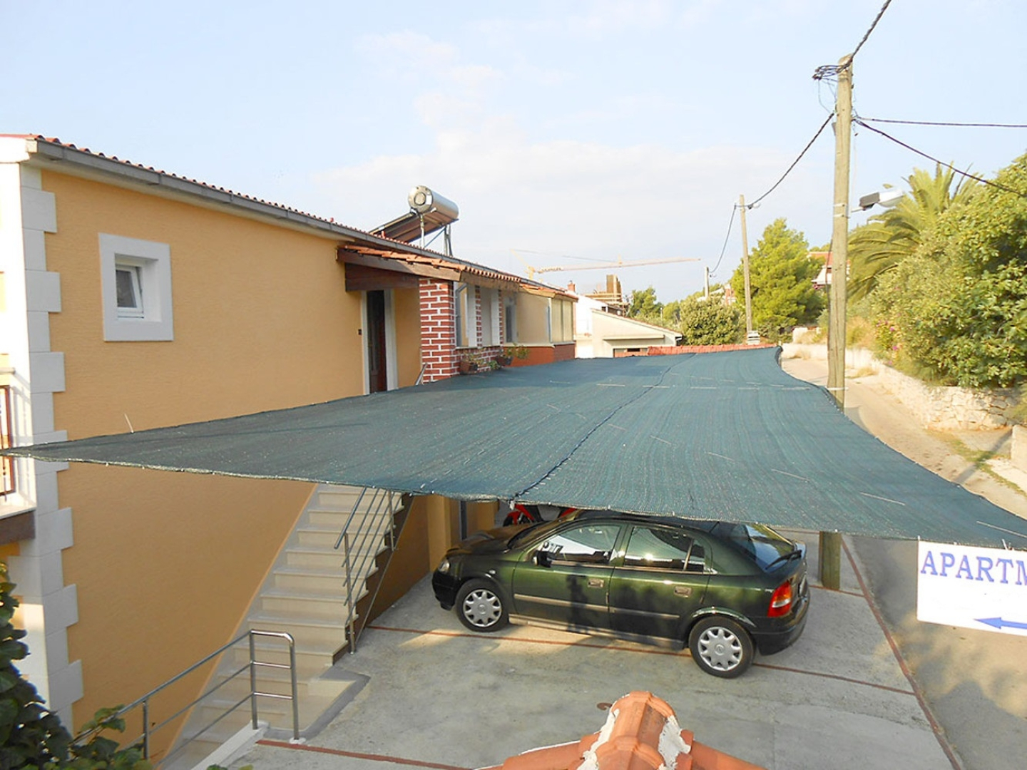 Apartment Rose - 30 m from the beach: A3 Seget Vranjica, Riviera Trogir