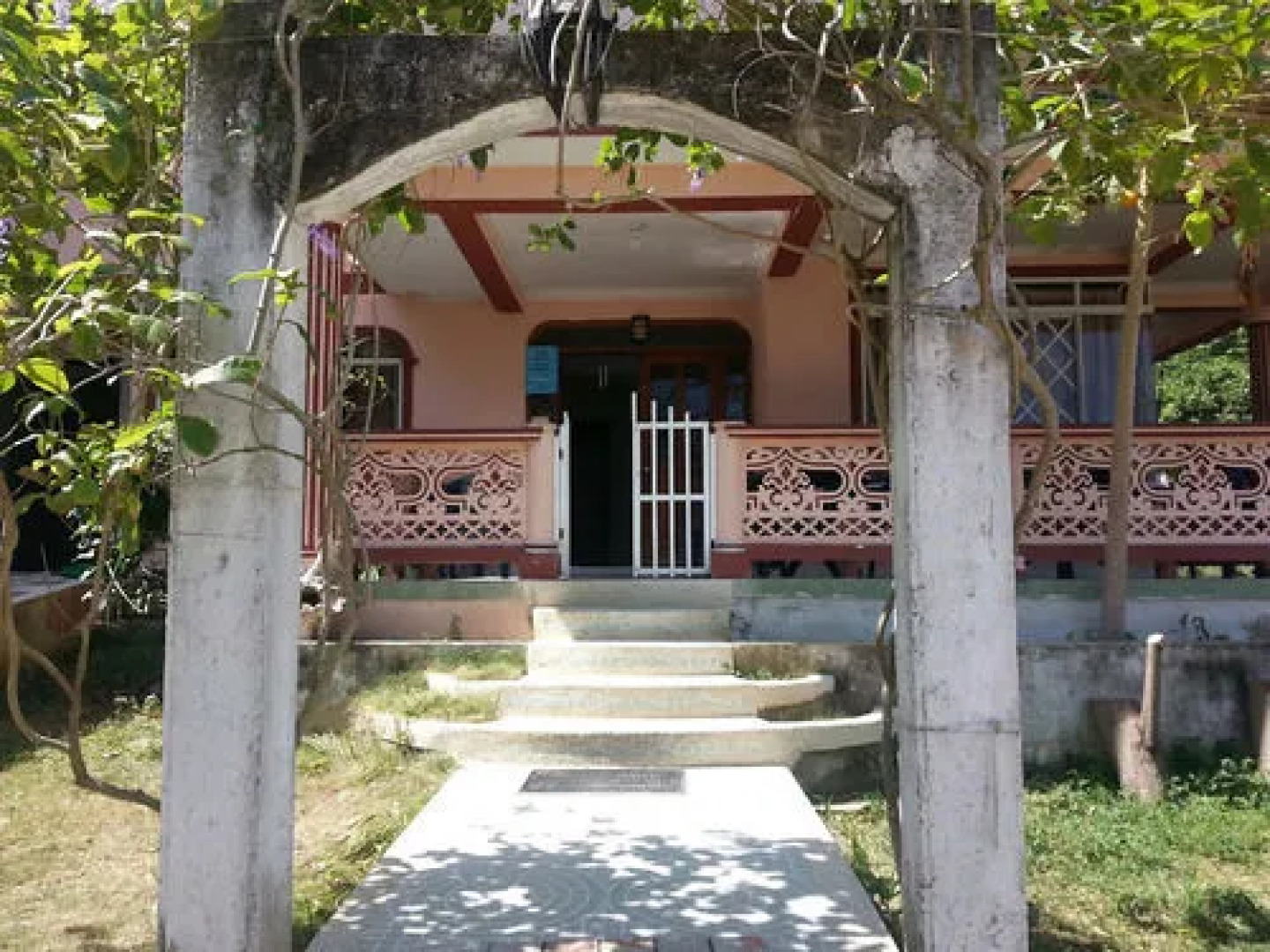 Posada Nativa Taylor Peterson