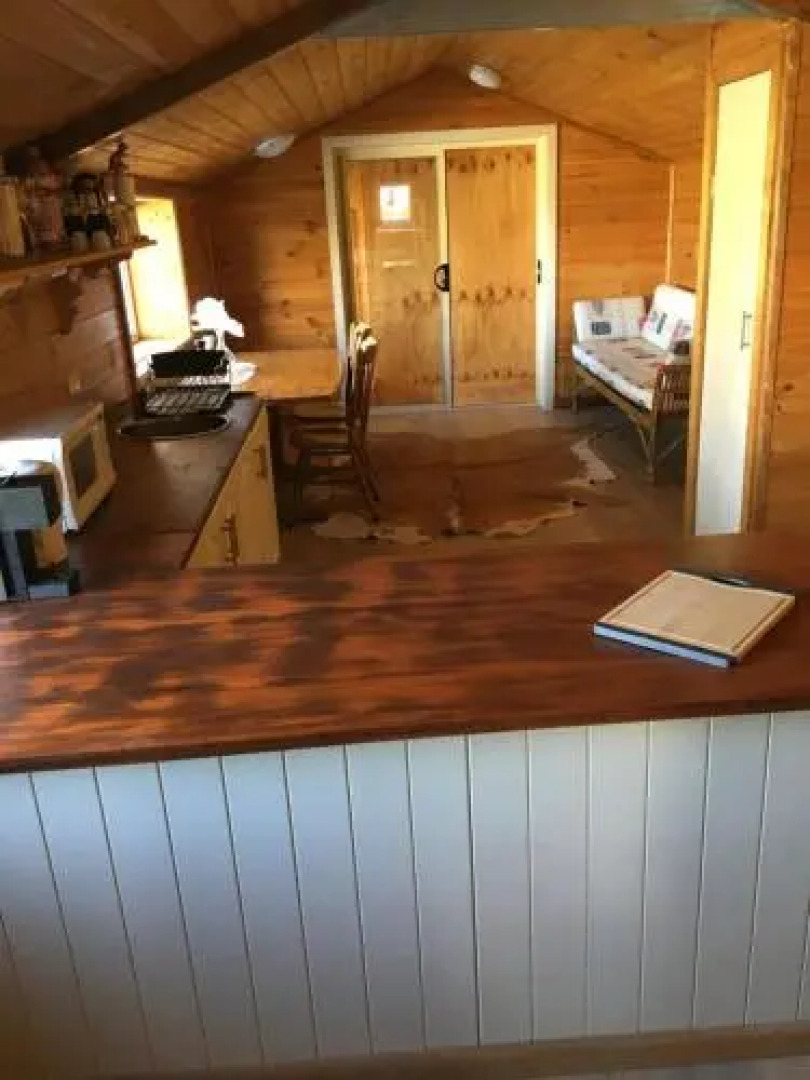 Springmead Rustic Cabin