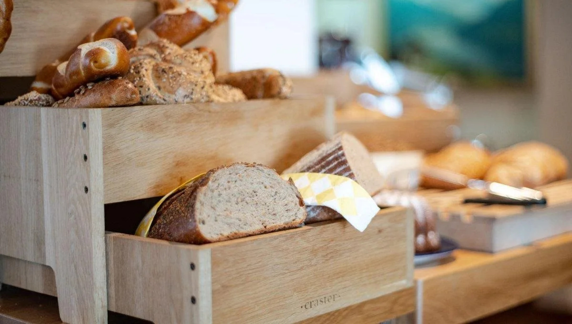 Binders Budget City Mountain Hotel