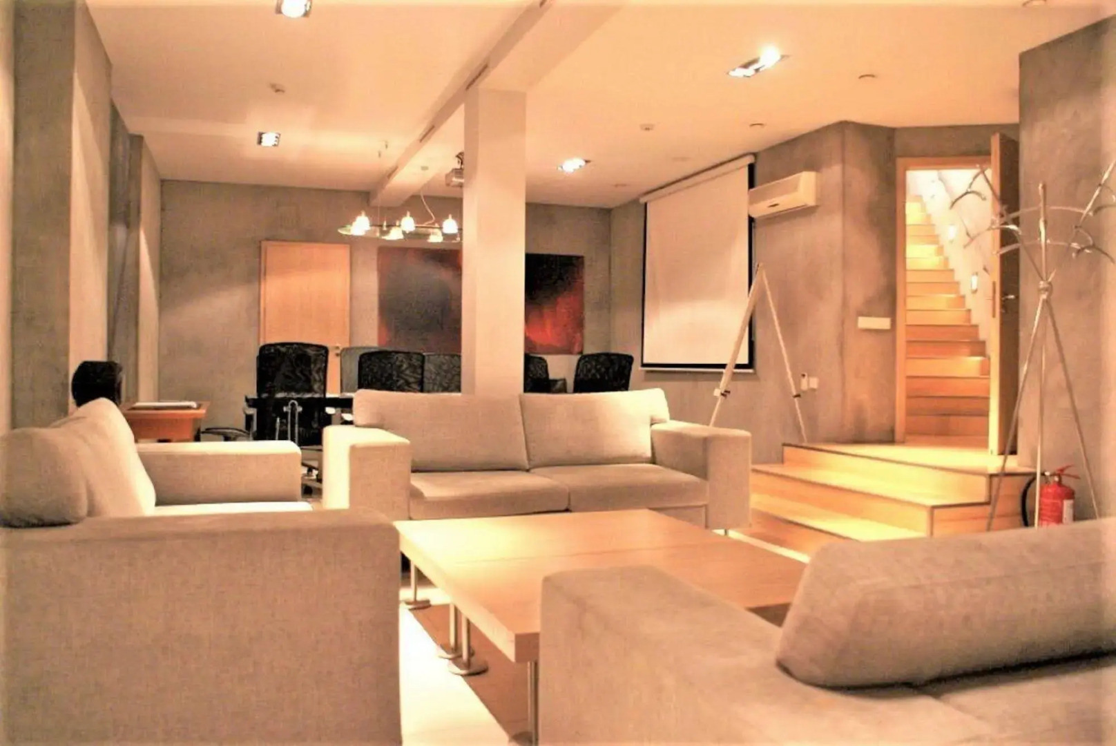 Rixwell Centra Hotel