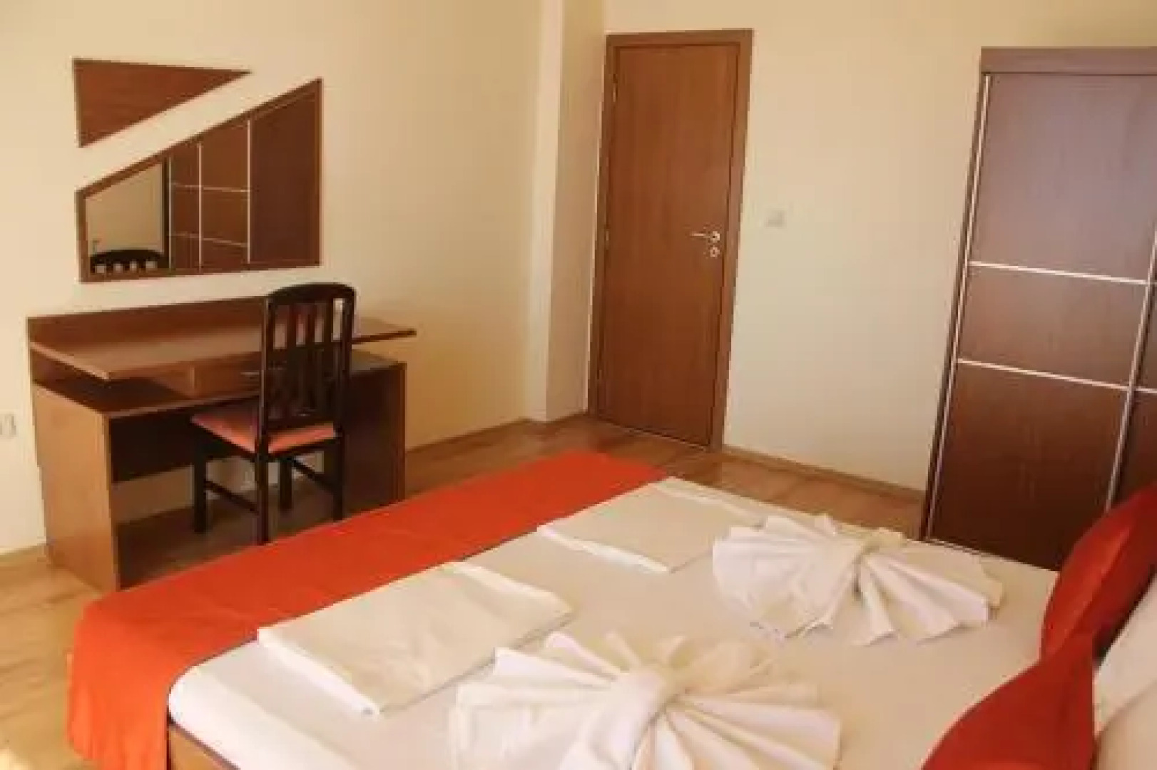 Aurelia Beach Complex