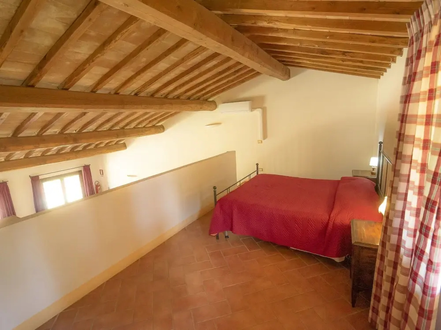 Cozy Apartment With Terrace in Tuscany