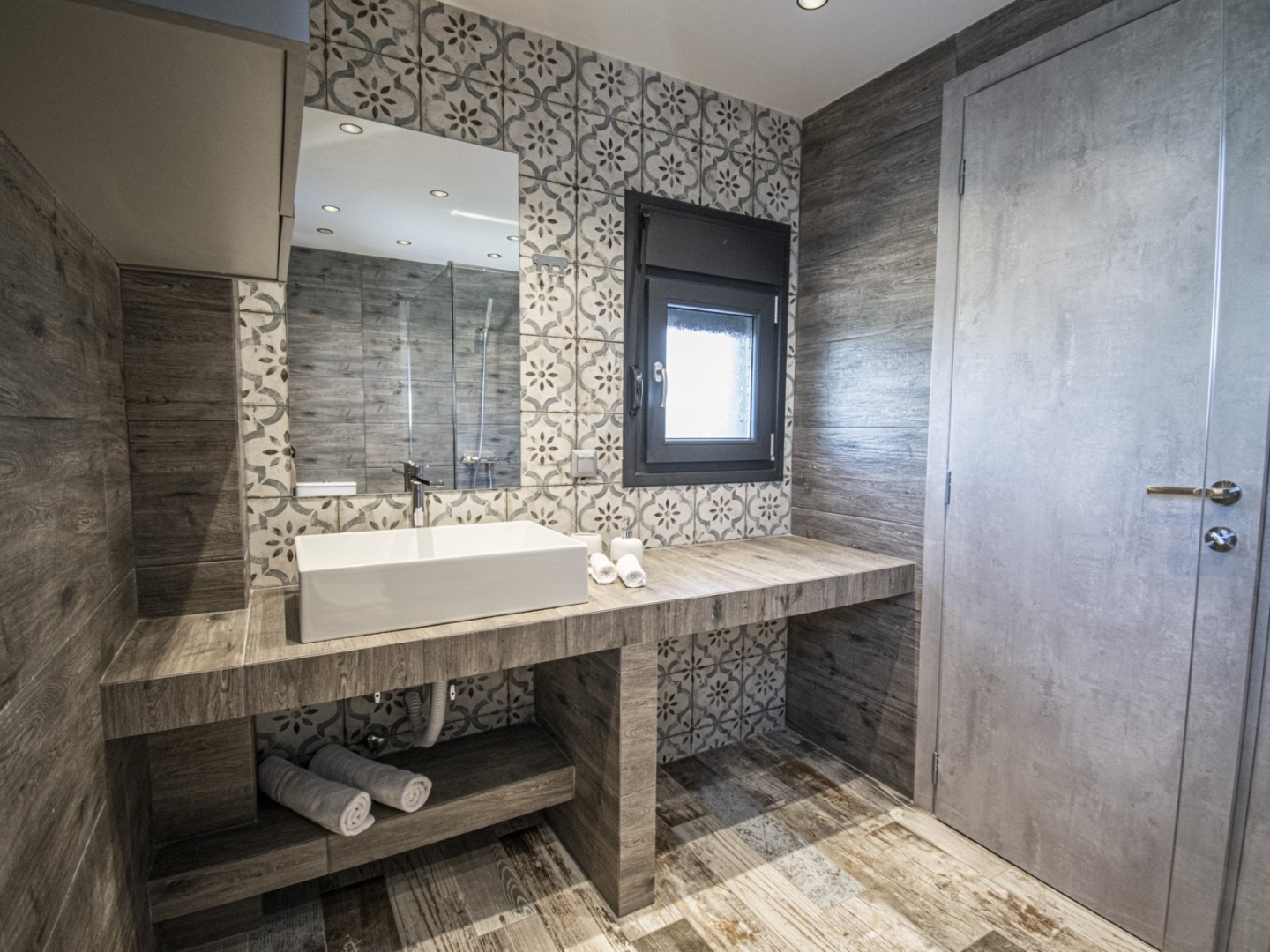 TheaSea Luxury Suites -  Villa Suite