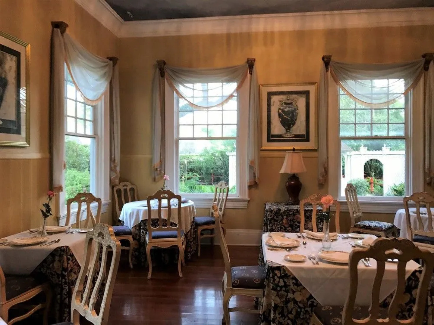 Historic Michabelle Inn