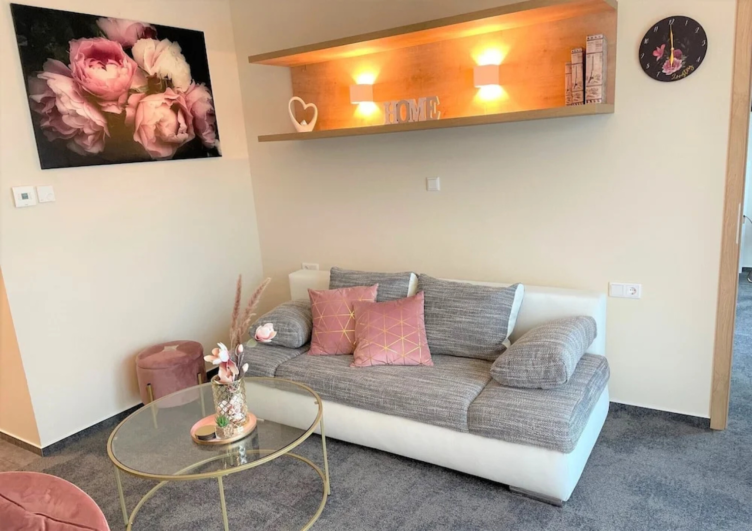 LikeDaheim Apartments