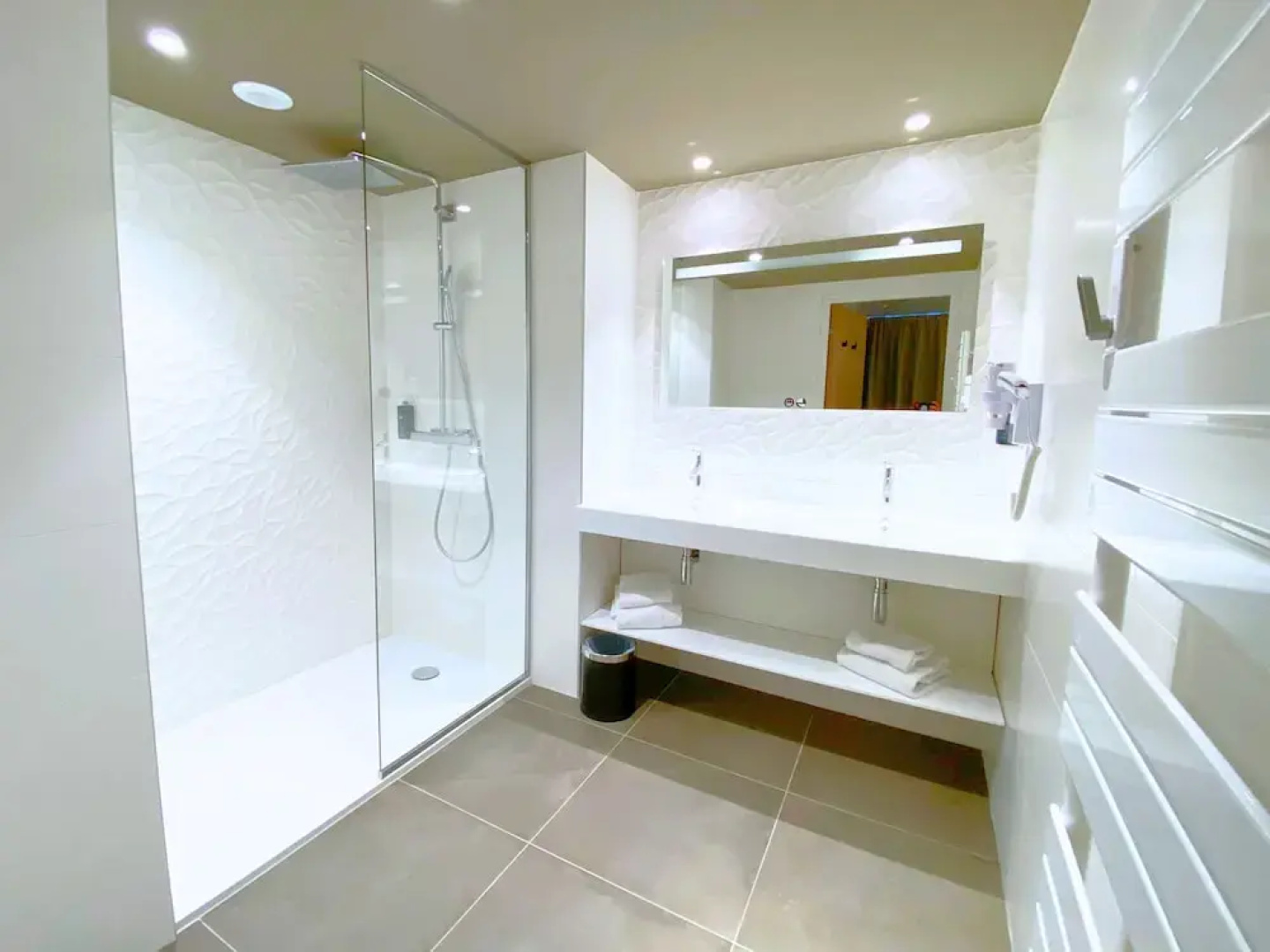 BRIT HOTEL Fougères - Hôtel du Parc 3*