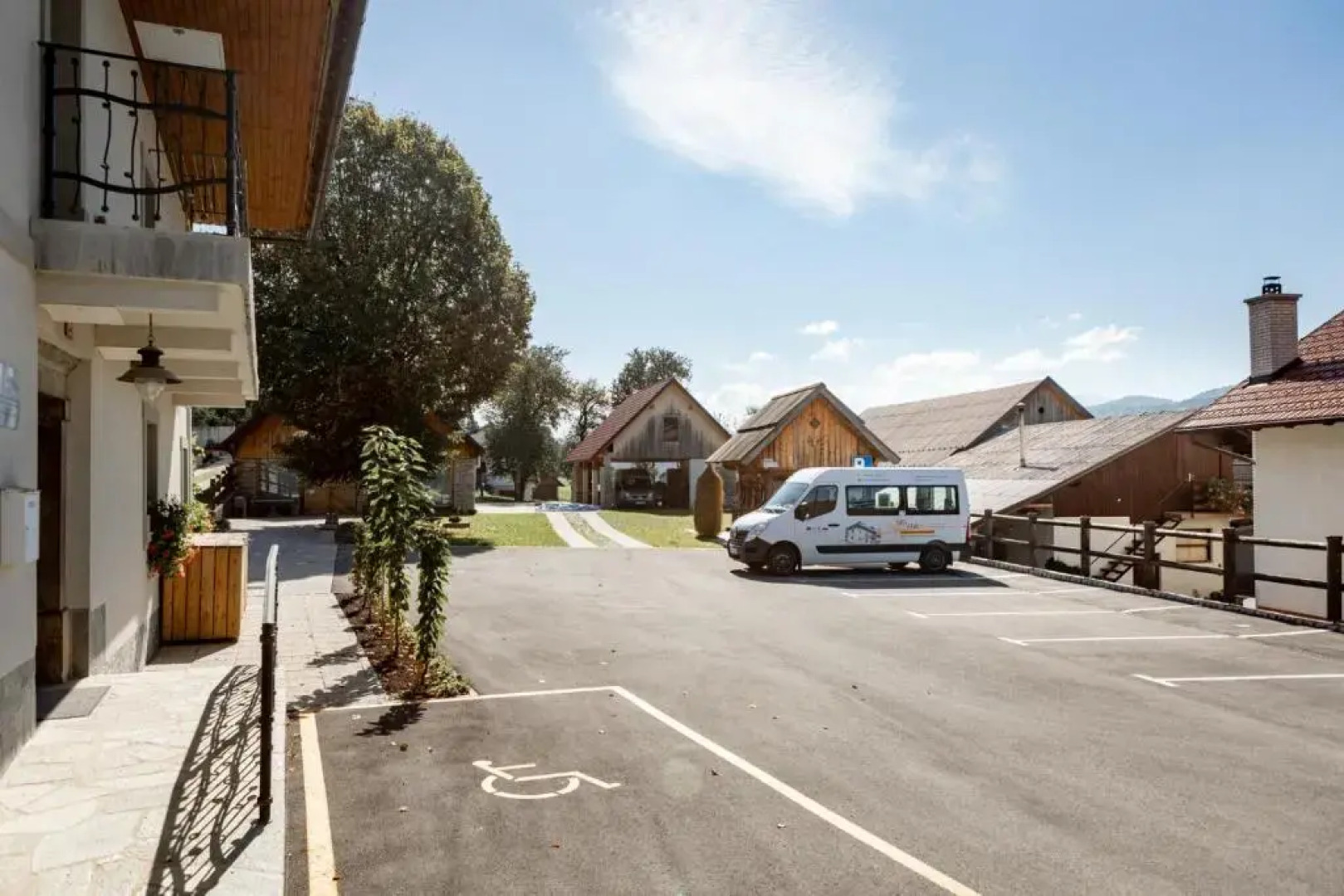 youth hostel arsviva