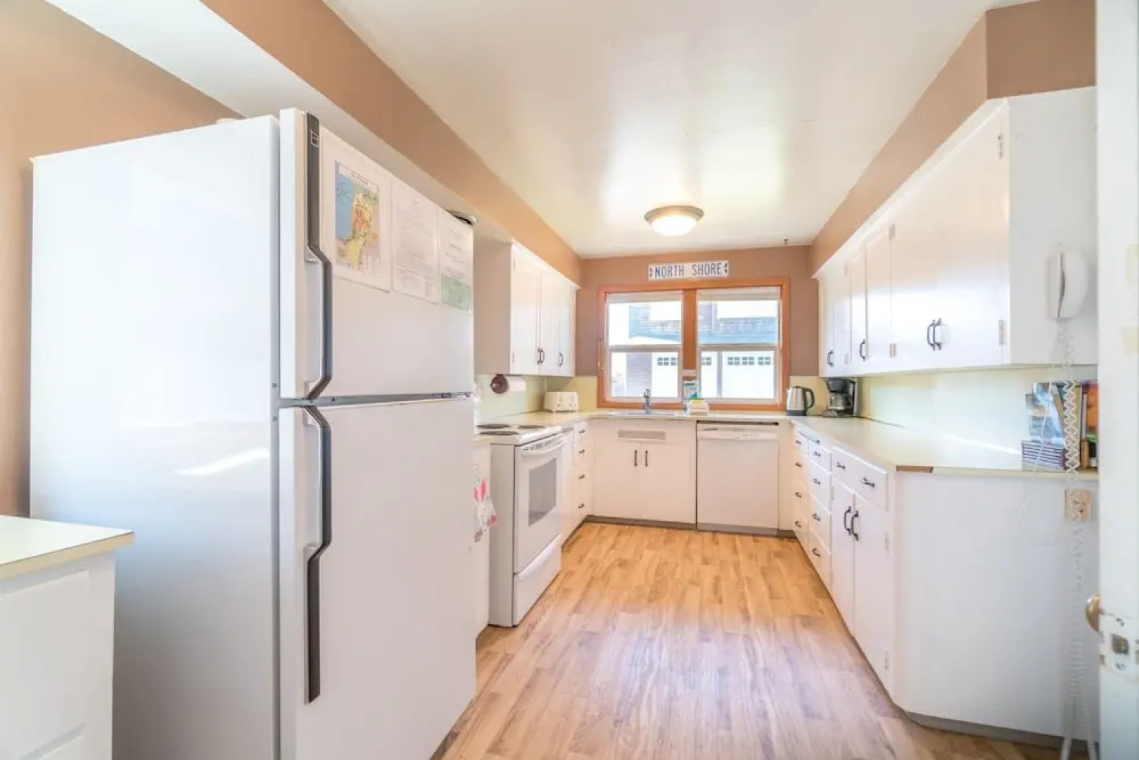 Surfers Cove 3 Br home by RedAwning