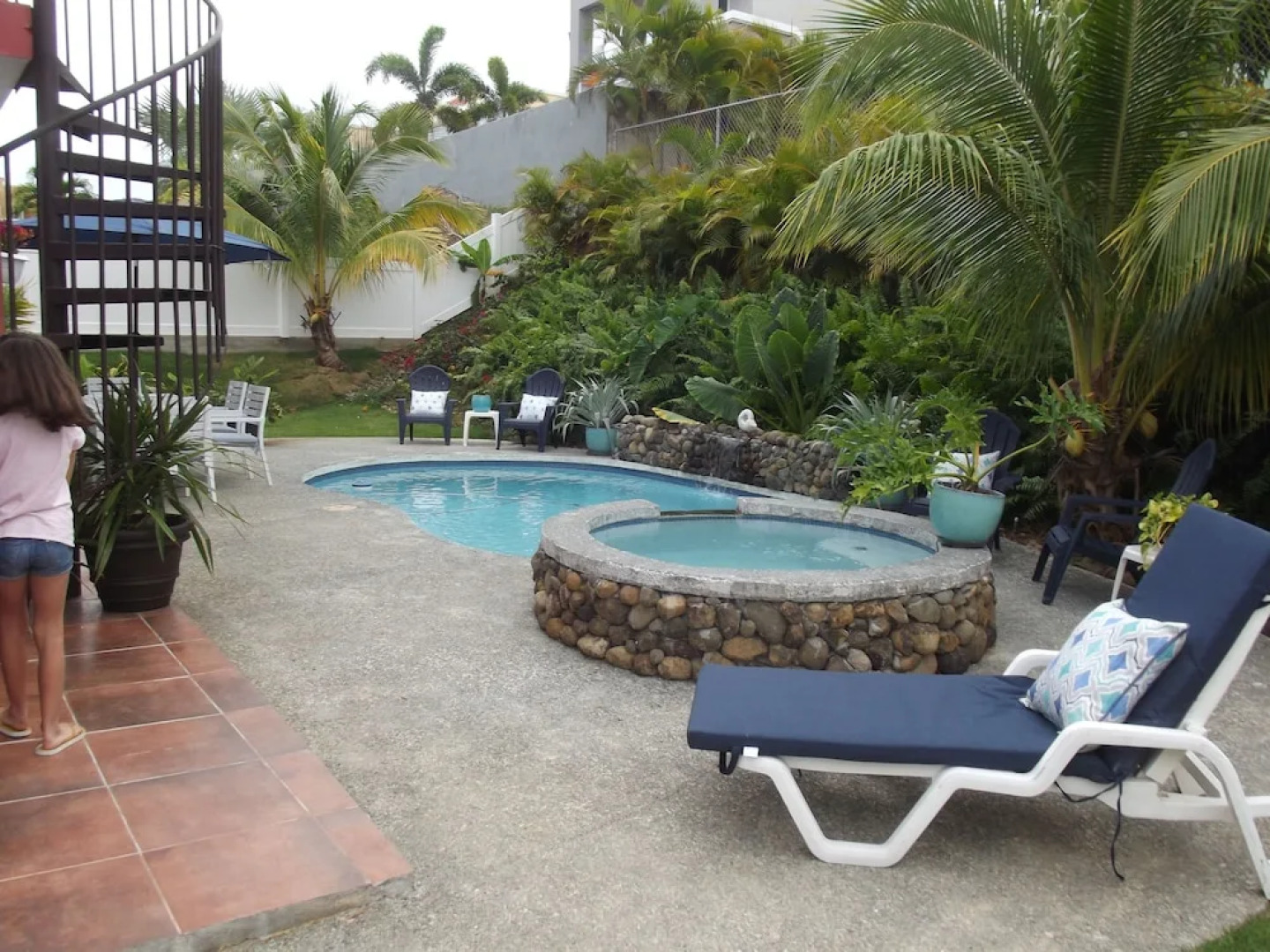 Beautiful Home At The Hill With Private Pool