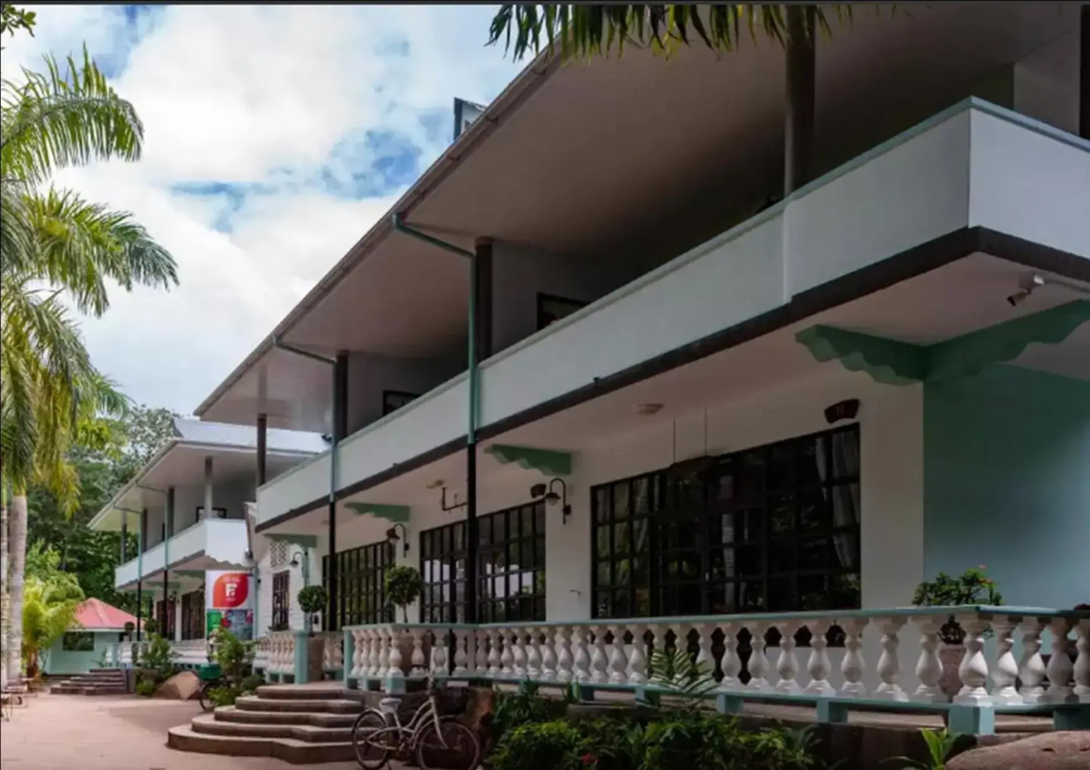 La Digue Self Catering