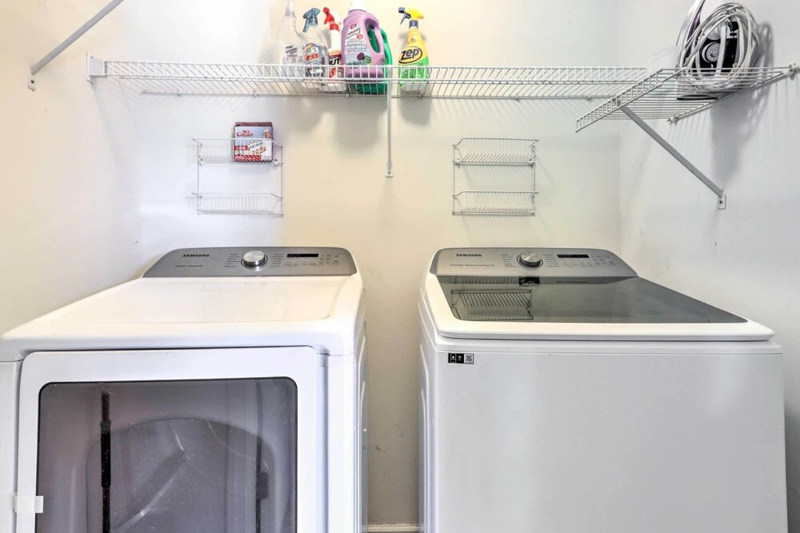 Charming Stockbridge Home: 23 Mi to Atlanta!