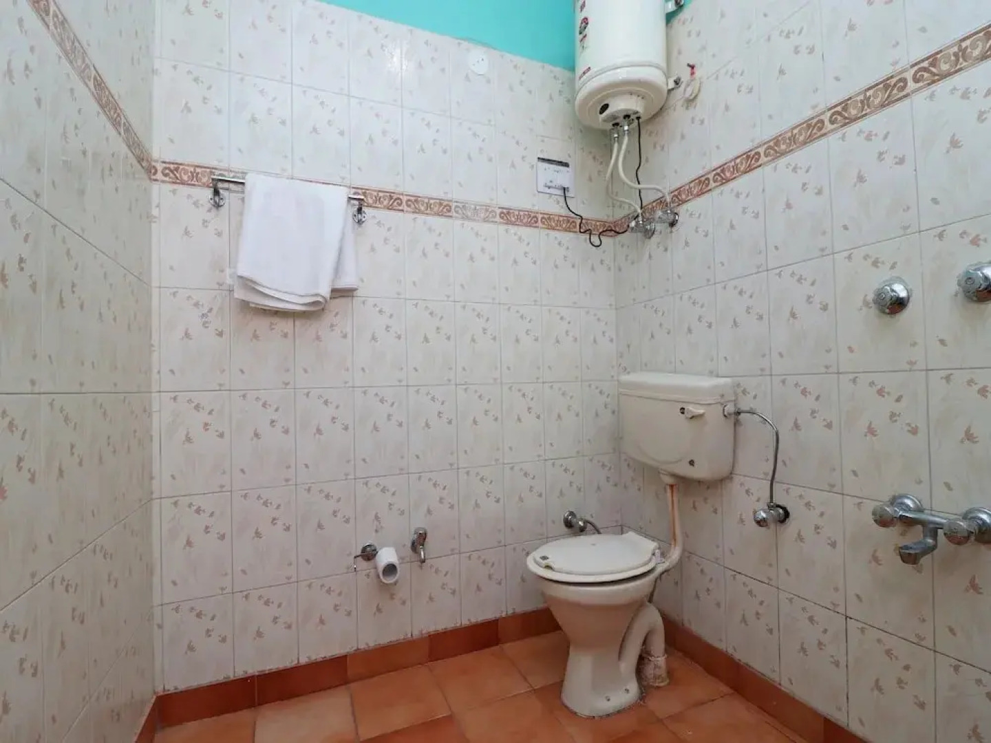 Hotel Blue Diamond Kasol