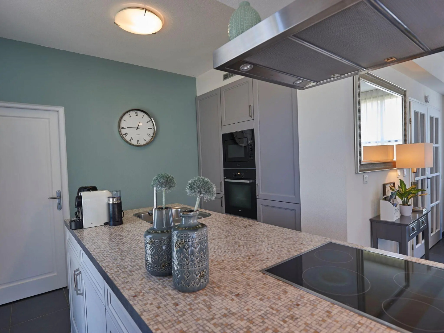 Very luxurious villa with private pool and covered terrace