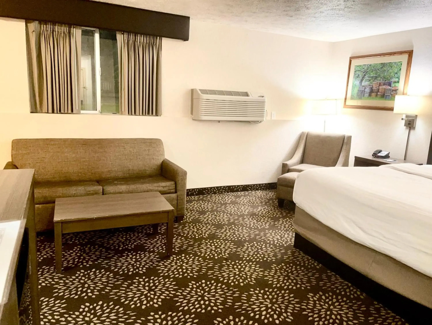 Clarion Pointe Wenatchee