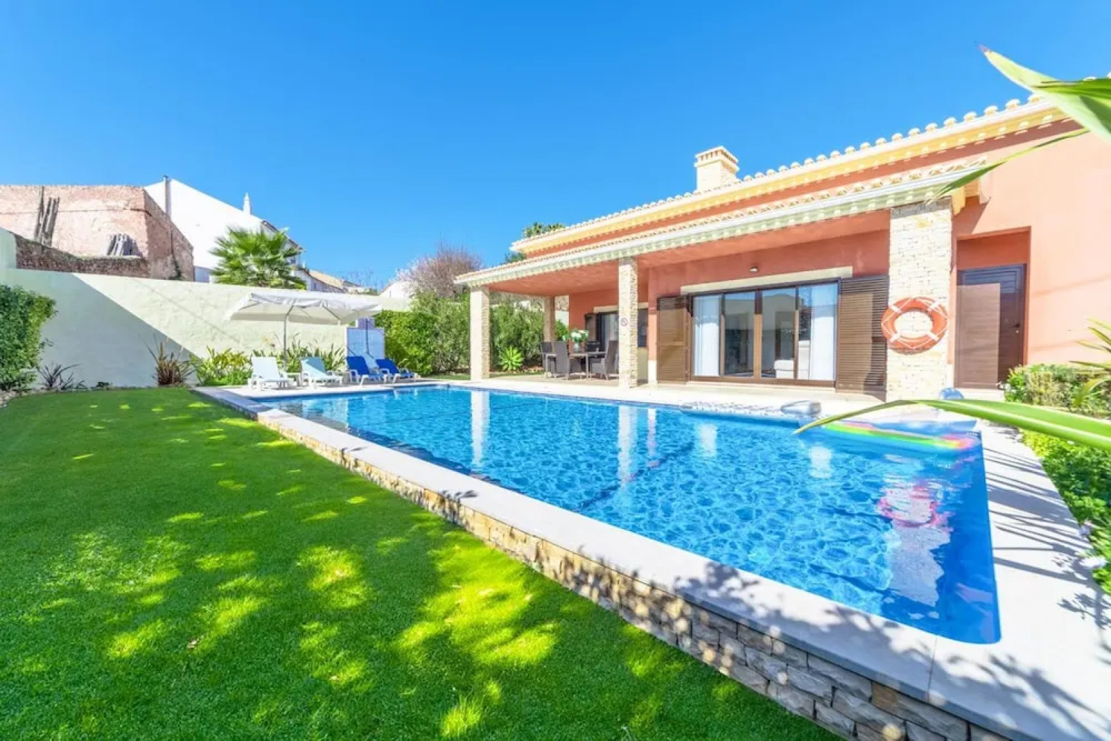 Villa Paraiso in S o Bartolomeu de Messines