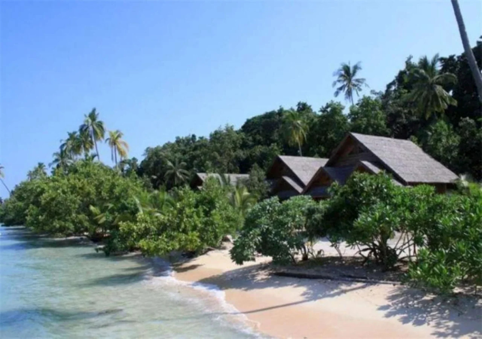 Wakatobi Patuno Diving & Beach Resort