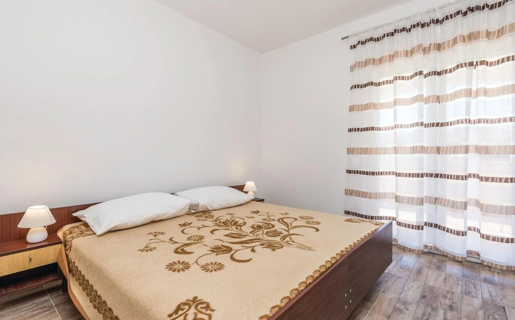 Stunning Home in Mandre With Wifi and 2 Bedrooms