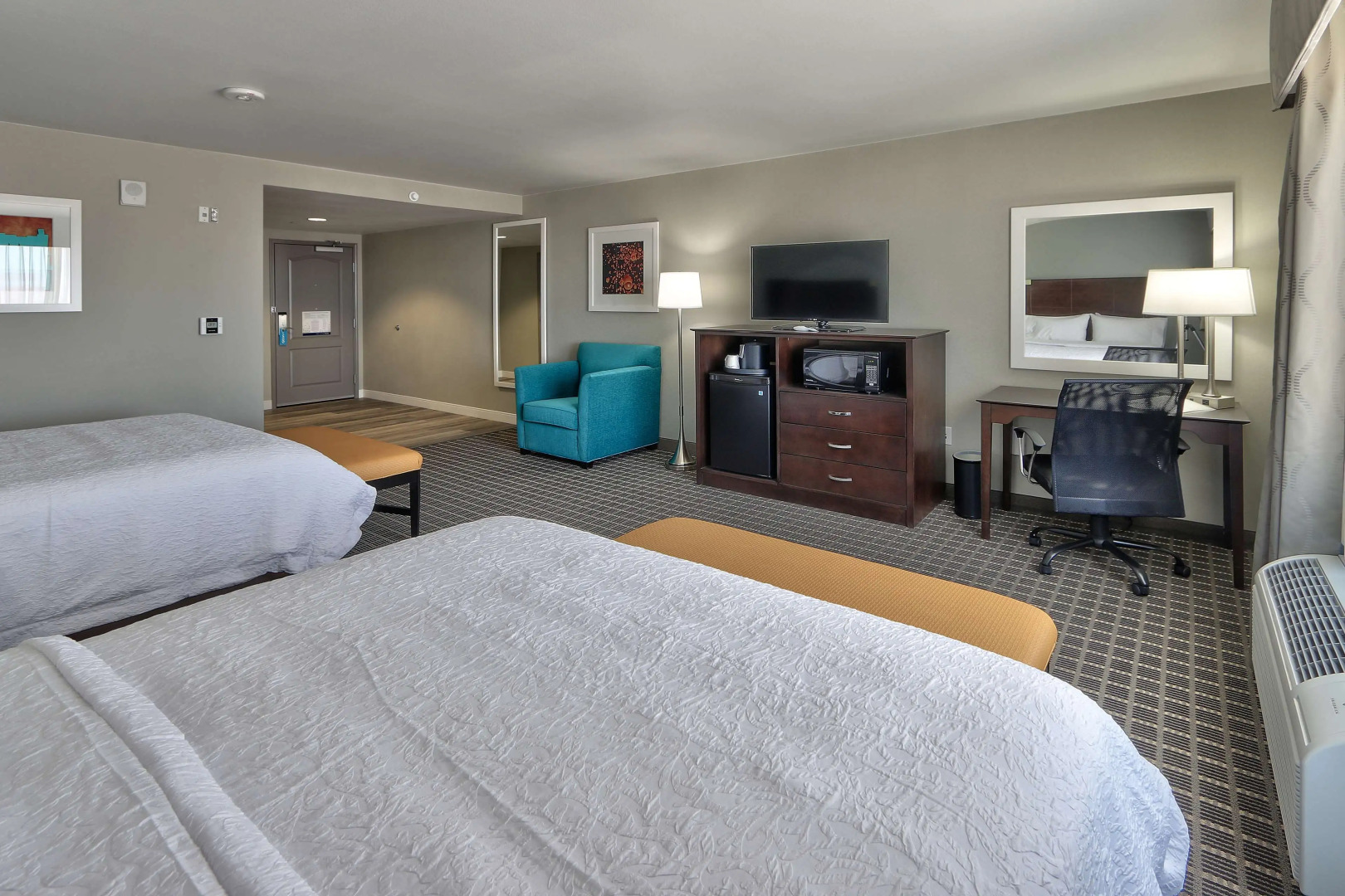 Hampton Inn & Suites Albuquerque Airport