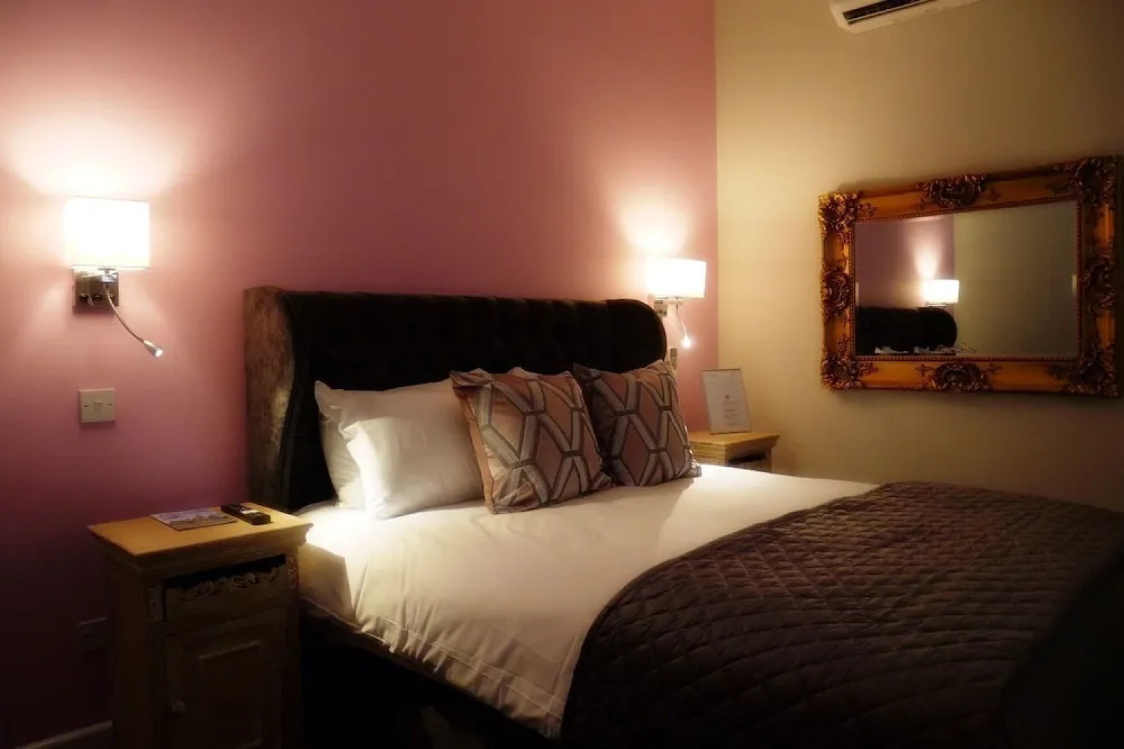 The Thomas Paine Hotel