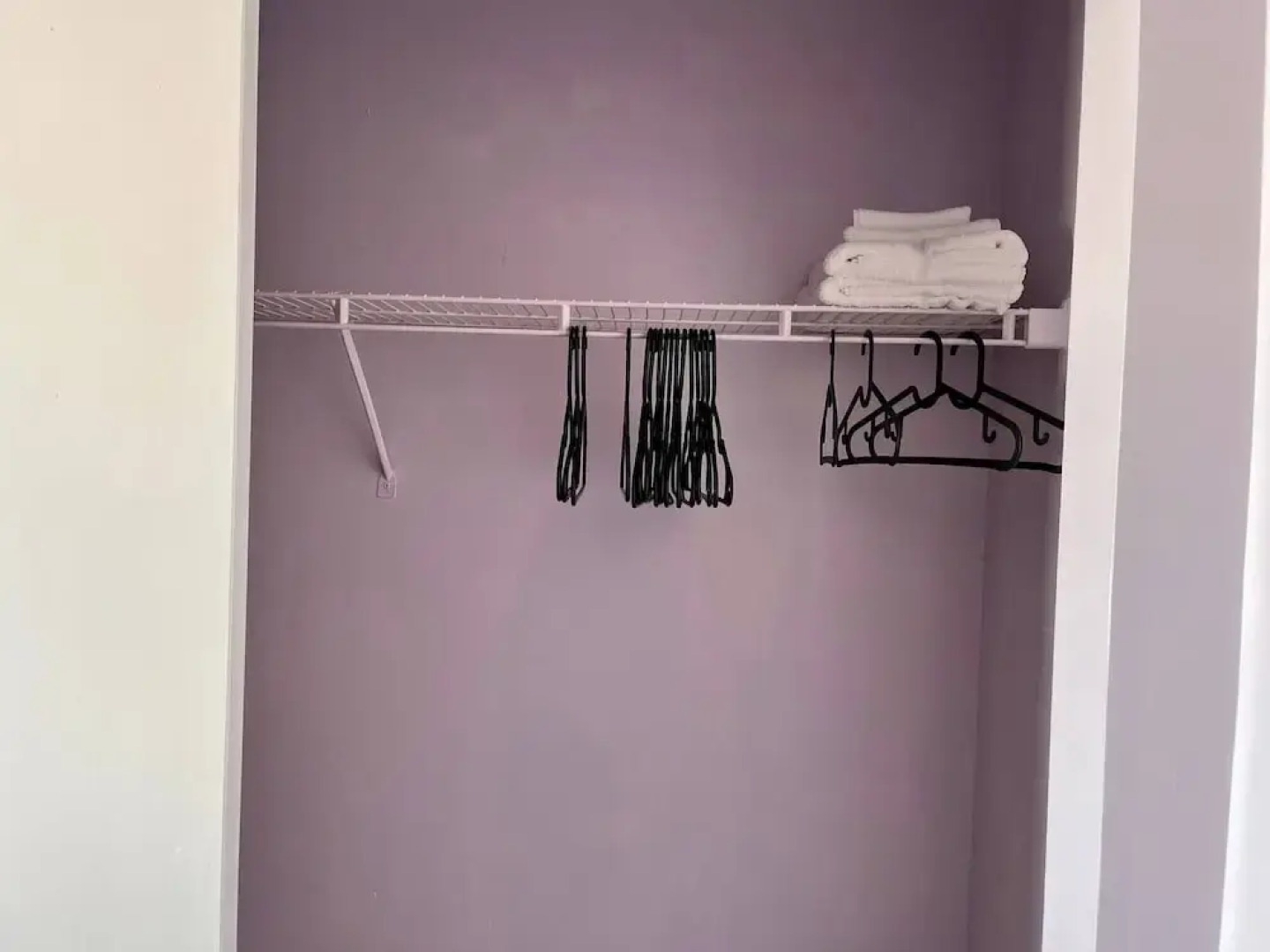 Amazing Three Bedrooms Apartment