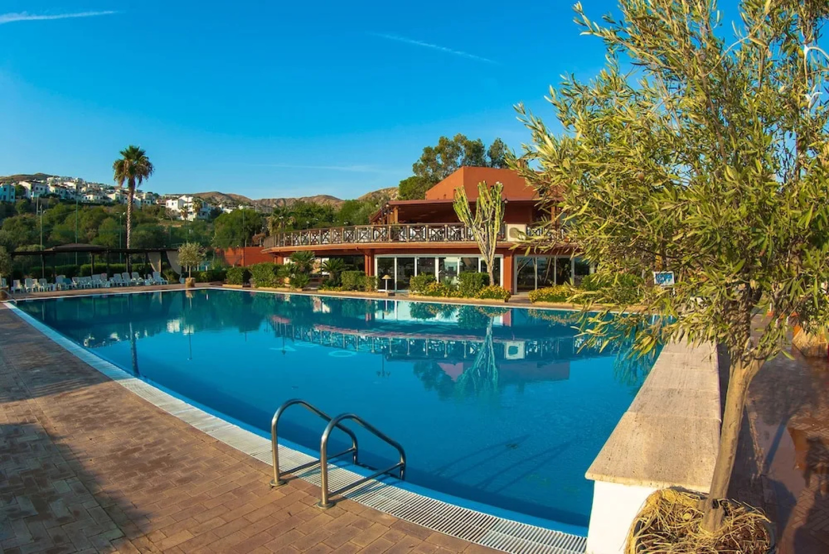 Hotel Casarossa Beach & Sporting