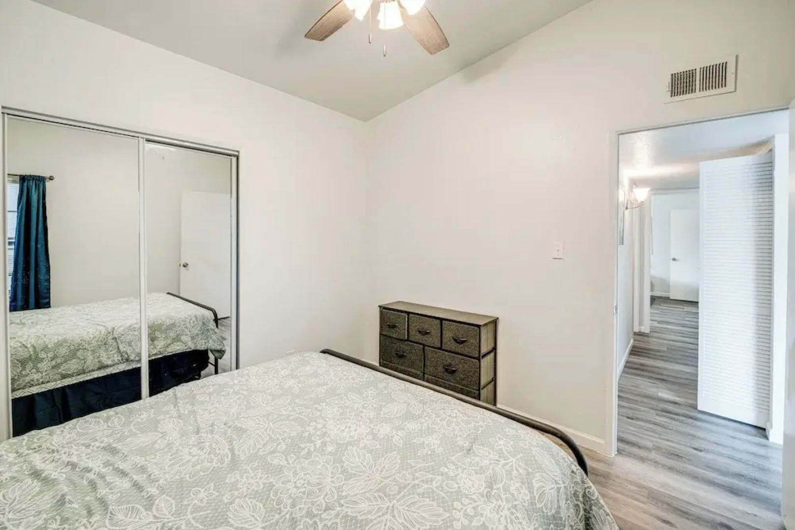 Game Room & Pool: Family Home in The Colony!