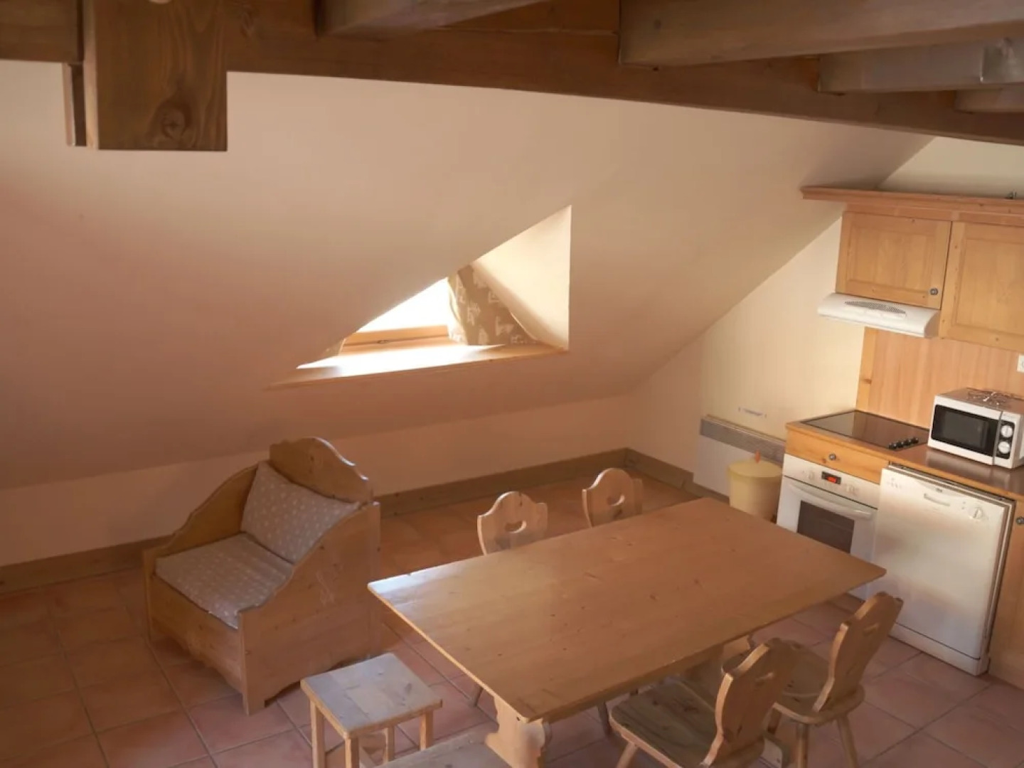 Beautiful Chalet on the Edge of the Center of Pra Loup