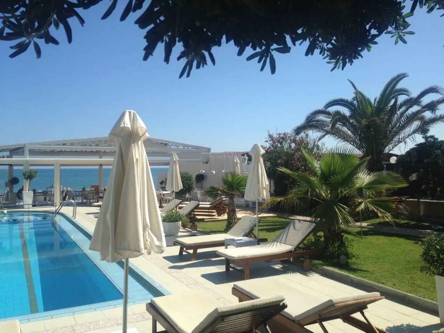 Tropicana Beach Hotel