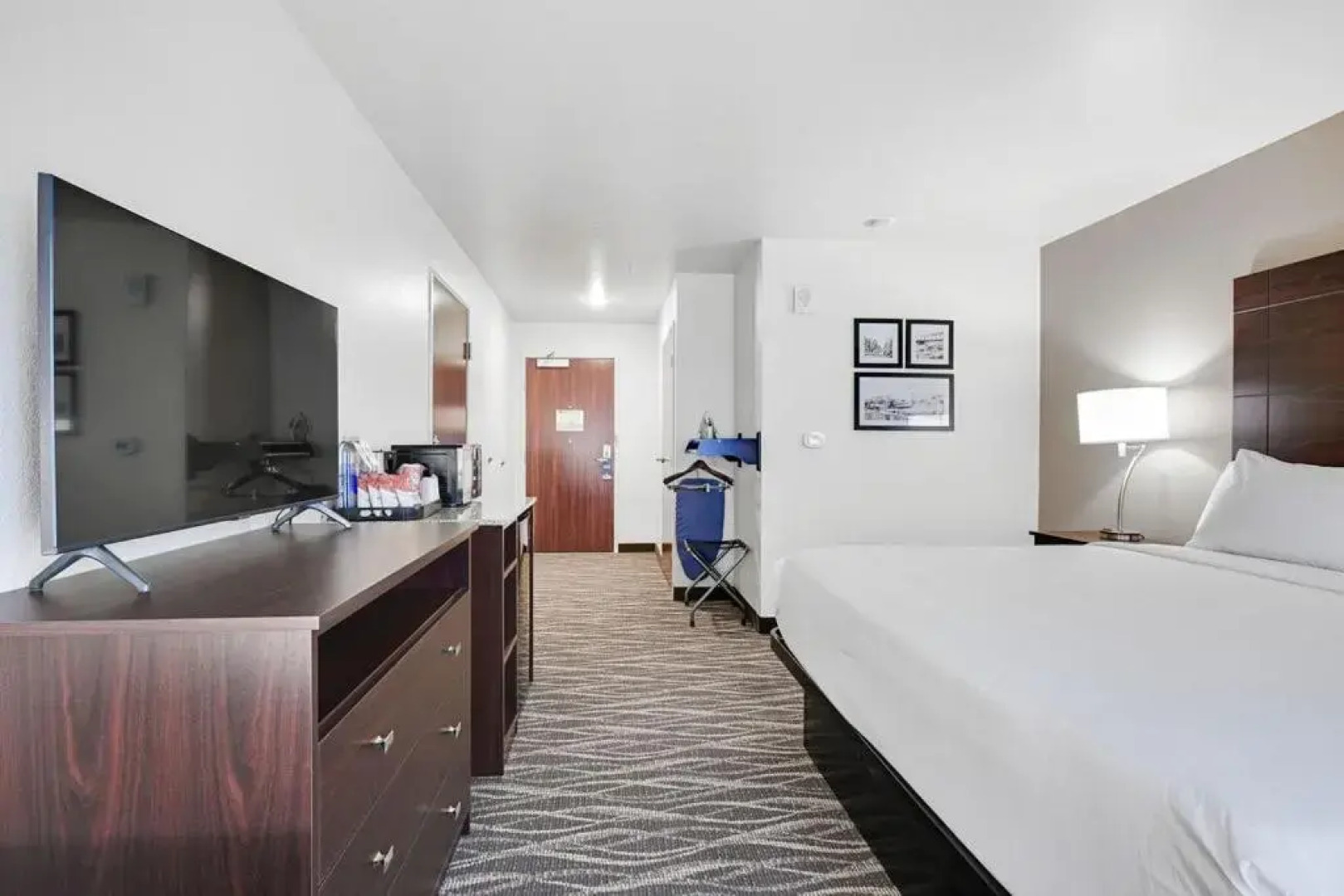 Cobblestone Hotel & Suites - Mosinee