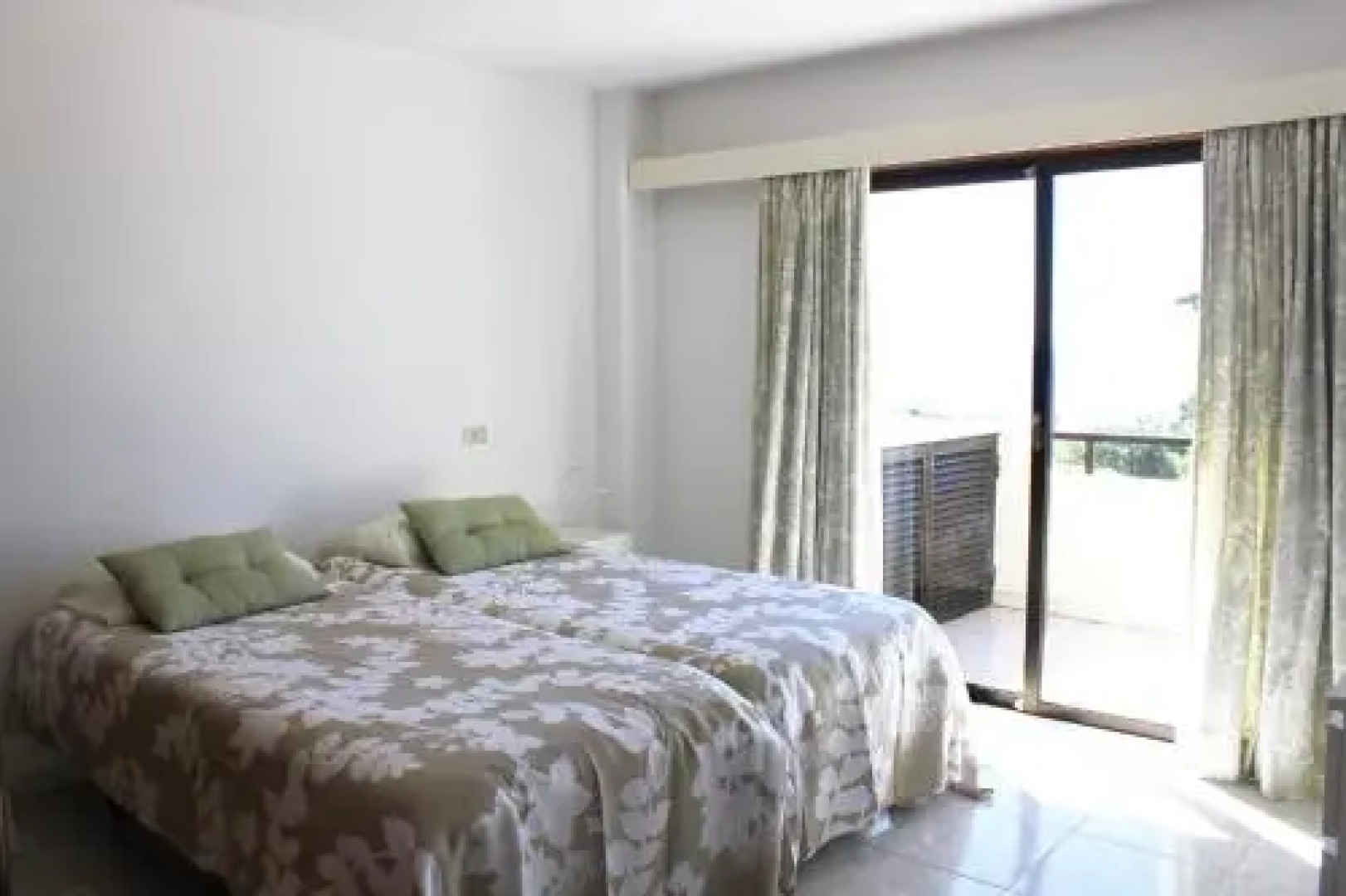 Prime Homes-Bright Attic 2bd Apartment