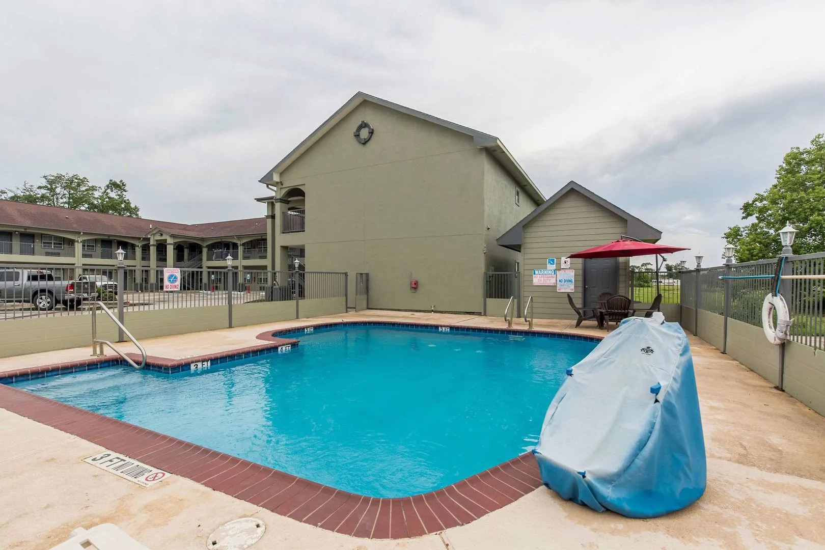 Quality Inn & Suites Bridge City/Orange