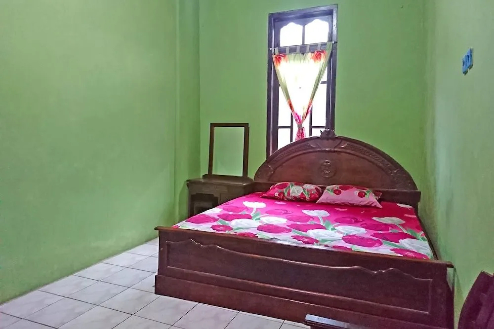 OYO 2522 Umi Inn Bell