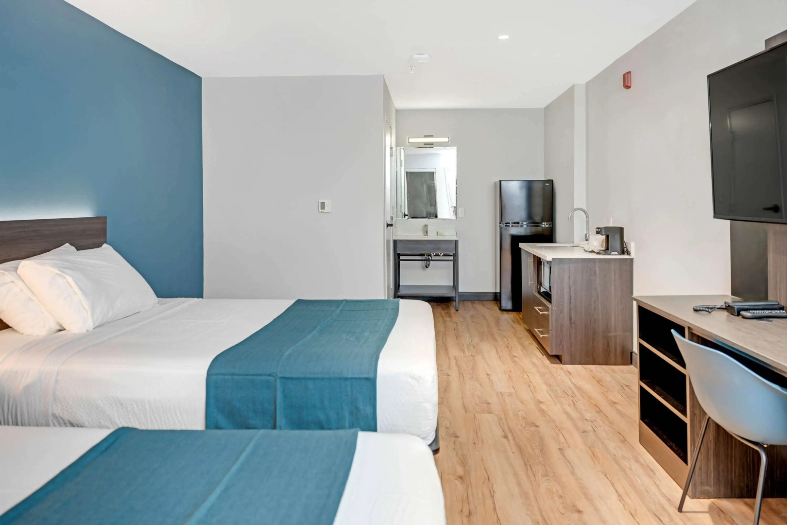 Studio 6 Suites – Stockton, CA – Waterfront